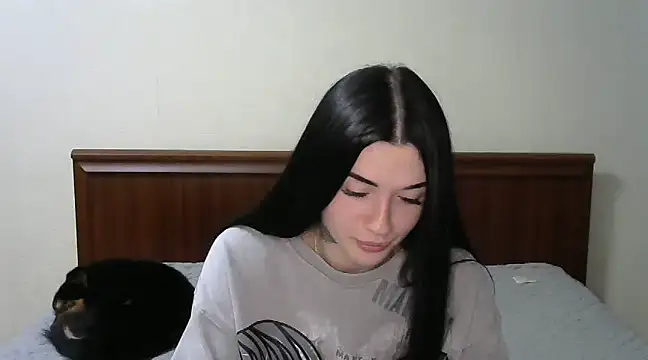 Snapshot of Liana_diva chatting on 02/28/25, 07:46 Liana diva online show from 02/28/25, 07:46