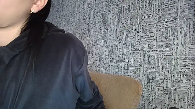 Liana diva online show from 04/24/26, 10:39