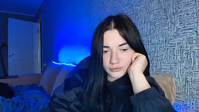 Liana diva online show from 11/16/25, 08:19