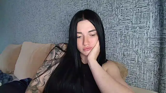Snapshot of Liana_diva chatting on 05/18/26, 01:49 Liana diva online show from 05/18/26, 01:49
