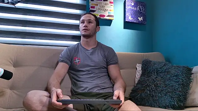 Snapshot of AxelFairchaild chatting on 09/19/25, 01:15 AxelFairchaild online show from 09/19/25, 01:15