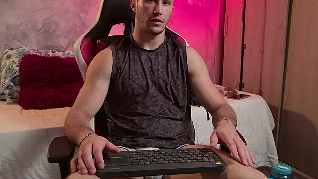 AxelFairchaild online show from 03/04/26, 01:30