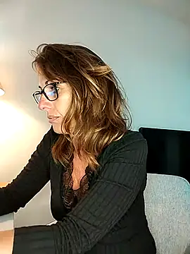 misslynexxx online show from 04/13/26, 09:57