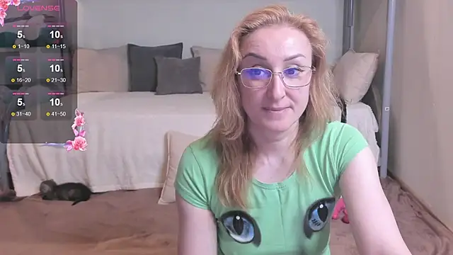 Snapshot of MadissonKiss chatting on 05/23/26, 11:48 MadissonKiss online show from 05/23/26, 11:48