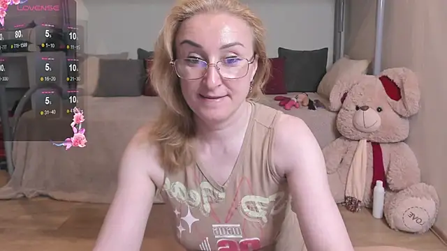 Snapshot of MadissonKiss chatting on 06/20/26, 11:21 MadissonKiss online show from 06/20/26, 11:21