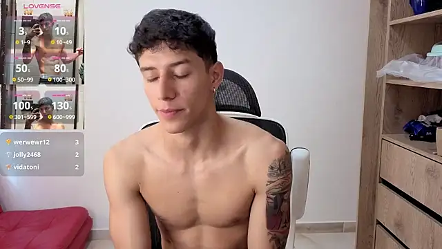 Cristopher23  online show from 10/15/25, 02:03