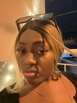 Lilybaudinx96 online show from 12/03/25, 03:18