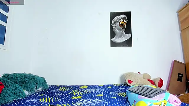 Lilybaudinx96 online show from 11/20/25, 04:13