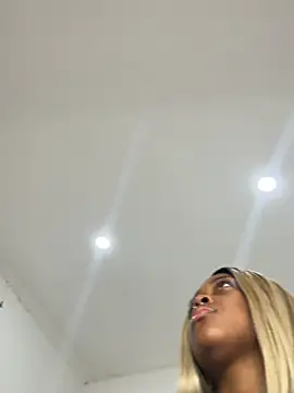 Lilybaudinx96 online show from 03/06/26, 09:15