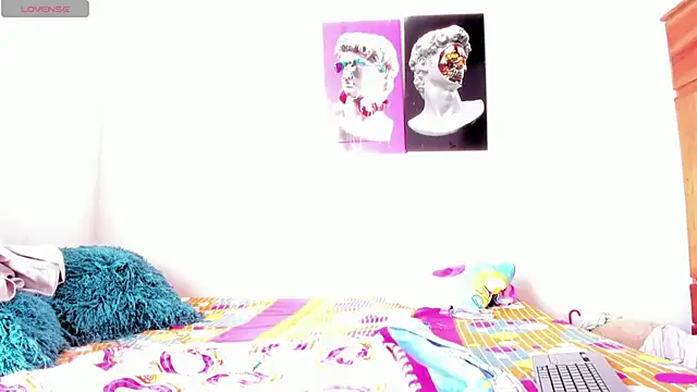 Lilybaudinx96 online show from 11/14/25, 08:01