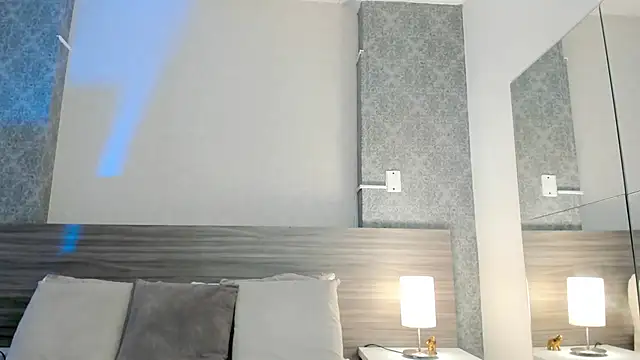 Snapshot of Mistyca chatting on 04/25/26, 11:13 Mistyca online show from 04/25/26, 11:13