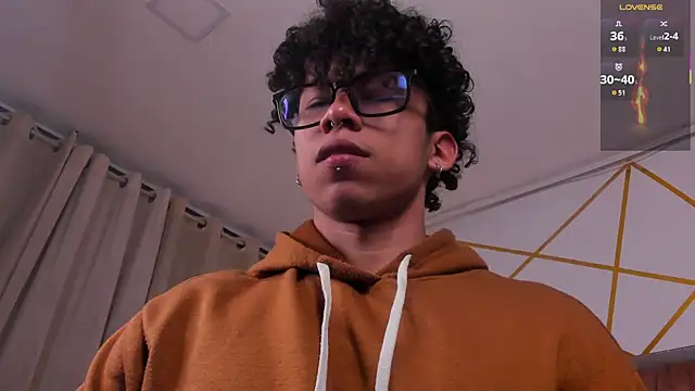 AkazaBoy  online show from 04/09/26, 05:09