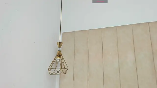 AkazaBoy  online show from 04/17/26, 08:11