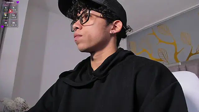 AkazaBoy  online show from 05/09/26, 04:49