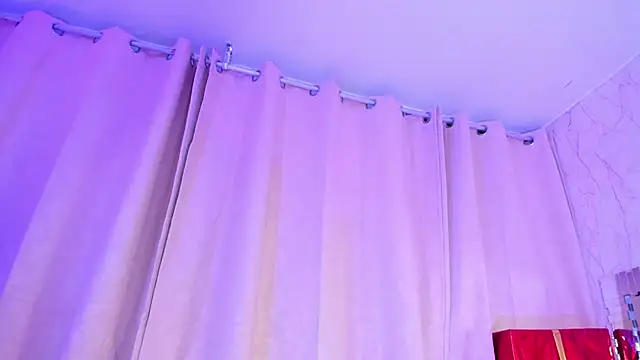 AkazaBoy  online show from 12/21/25, 04:36