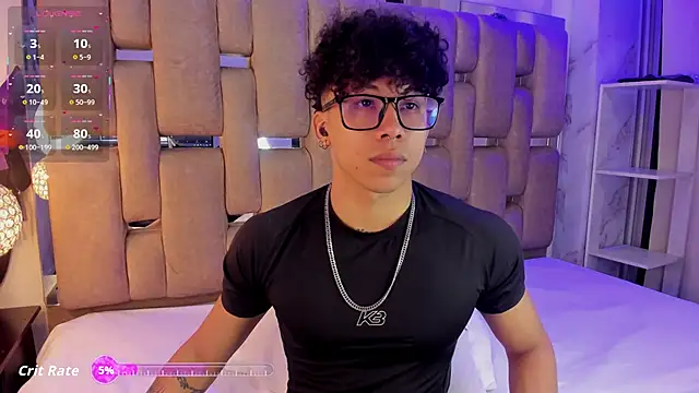 AkazaBoy  online show from 10/30/25, 04:22