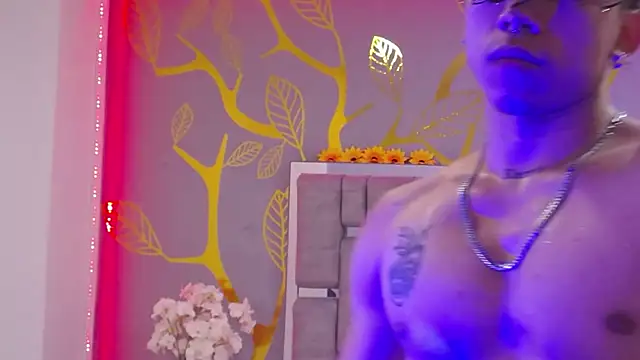 AkazaBoy  online show from 11/03/25, 05:23