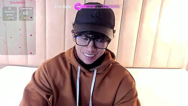 AkazaBoy  online show from 11/26/25, 04:23