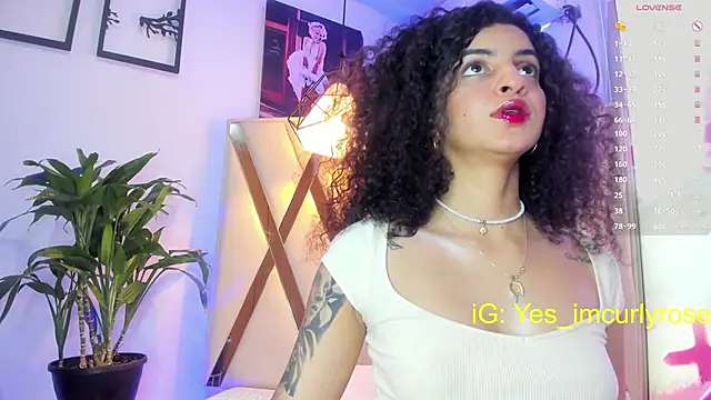 Snapshot of CurlyRose__ chatting on 03/05/25, 08:10 CurlyRose online show from 03/05/25, 08:10