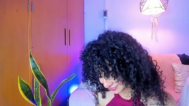 CurlyRose   online show from 01/14/26, 12:14