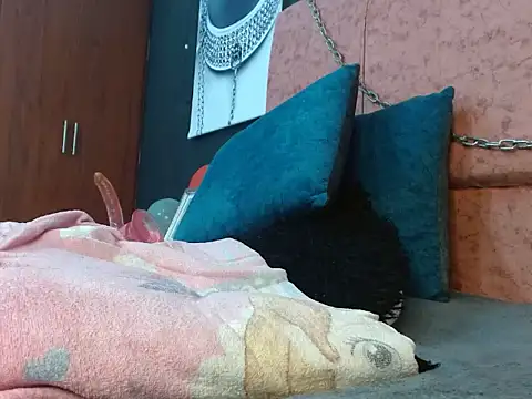 ScarletFoxXXX online show from 03/04/25, 04:20