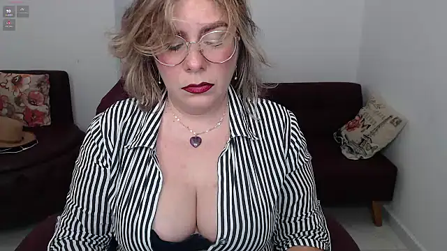 Serenay  online show from 02/06/25, 10:32