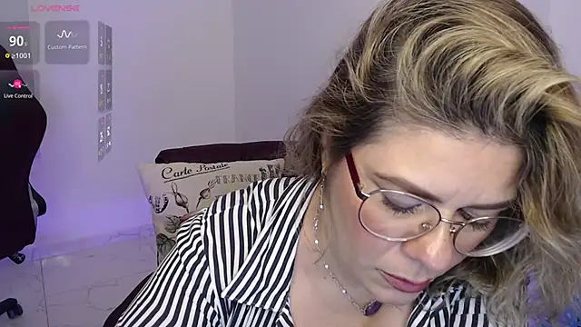 Serenay  online show from 02/12/25, 12:58