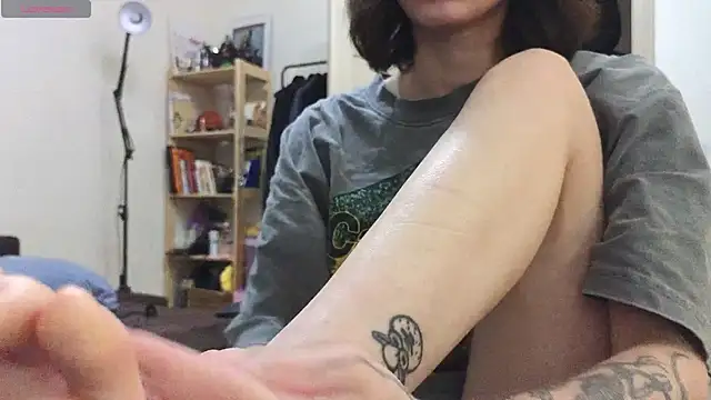 Space X Roxy  online show from 11/09/25, 05:50