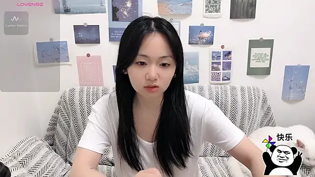 Snapshot of LiLiYbaby chatting on 11/18/25, 06:28 LiLiYbaby online show from 11/18/25, 06:28