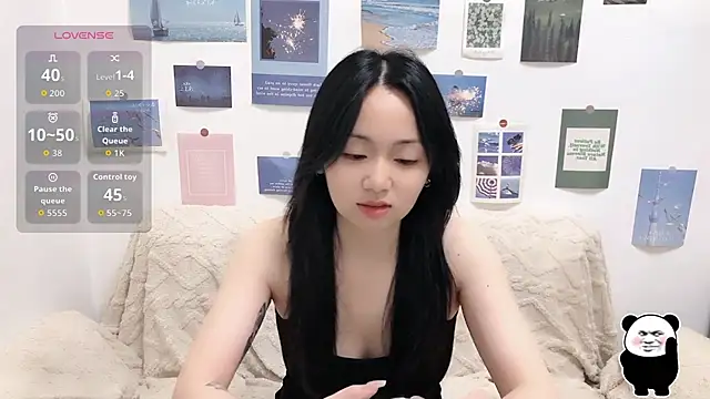 Snapshot of LiLiYbaby chatting on 10/31/25, 06:21 LiLiYbaby online show from 10/31/25, 06:21