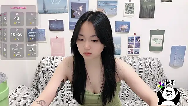 Snapshot of LiLiYbaby chatting on 12/18/25, 06:29 LiLiYbaby online show from 12/18/25, 06:29