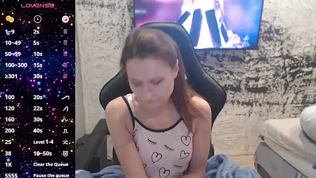 Snapshot of PamelaYoun chatting on 11/06/25, 03:16 PamelaYoun online show from 11/06/25, 03:16