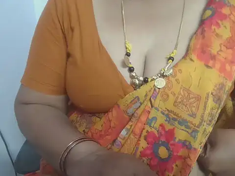 Snapshot of Swathi_sexy chatting on 12/19/25, 05:15 Swathi sexy online show from 12/19/25, 05:15