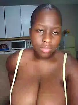 Snapshot of MelaninBear chatting on 03/07/25, 05:17 MelaninBear online show from 03/07/25, 05:17