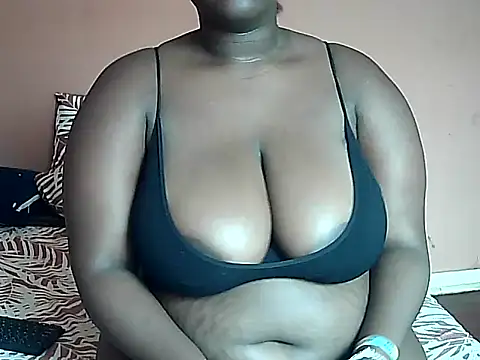 Snapshot of MelaninBear chatting on 02/15/25, 01:38 MelaninBear online show from 02/15/25, 01:38