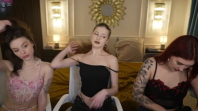 Magnetic Mia  online show from 03/03/25, 12:06