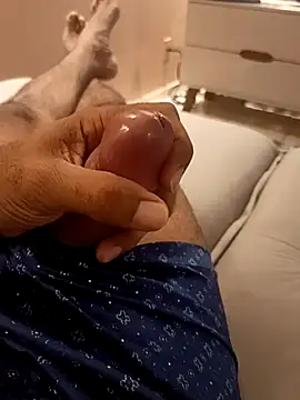 johnwalkerRjts online show from 12/17/25, 02:44