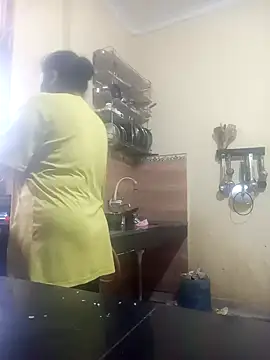 Snapshot of Punjabi_beauty123 chatting on 02/09/25, 03:11 Punjabi beauty123 online show from 02/09/25, 03:11