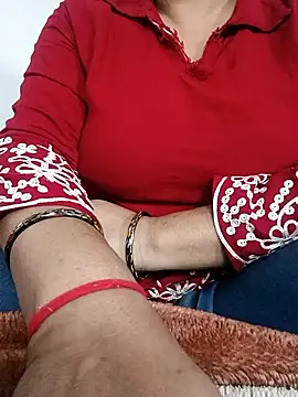 Snapshot of Punjabi_beauty123 chatting on 11/11/25, 05:35 Punjabi beauty123 online show from 11/11/25, 05:35