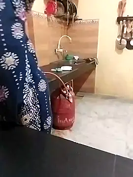 Snapshot of Punjabi_beauty123 chatting on 12/04/24, 03:42 Punjabi beauty123 online show from 12/04/24, 03:42