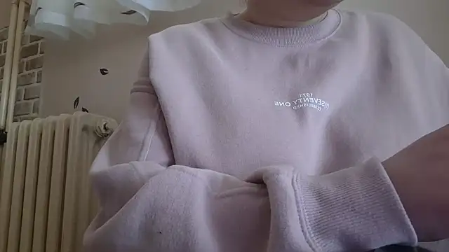 AalinnaK online show from 02/24/25, 10:04