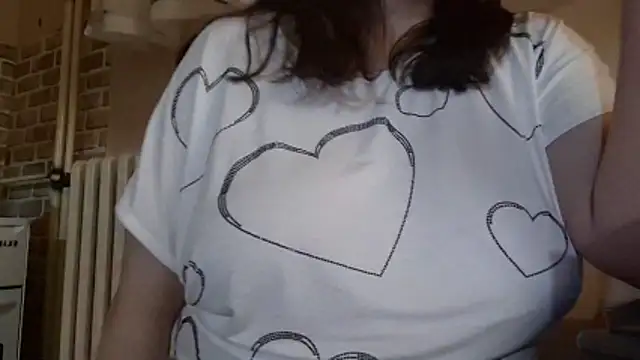 AalinnaK online show from 11/19/25, 12:16