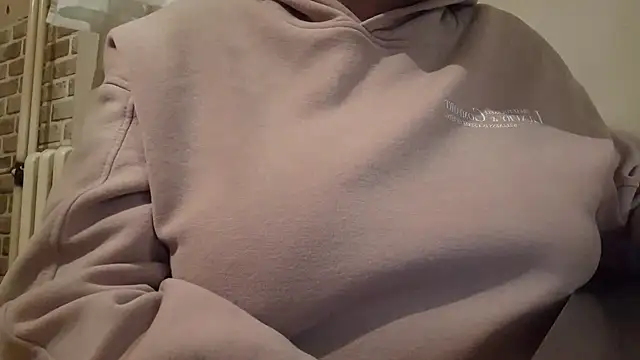 AalinnaK online show from 02/24/25, 08:47