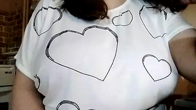 AalinnaK online show from 11/29/25, 03:45