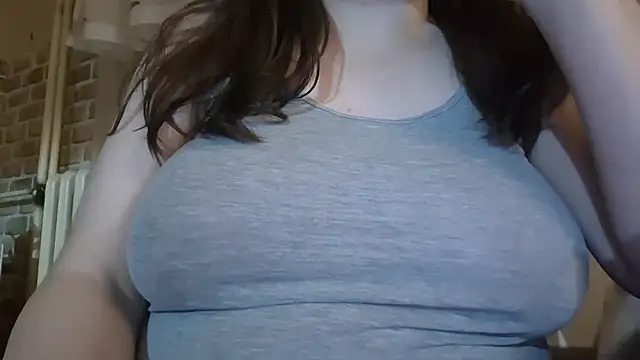 AalinnaK online show from 09/18/25, 04:54