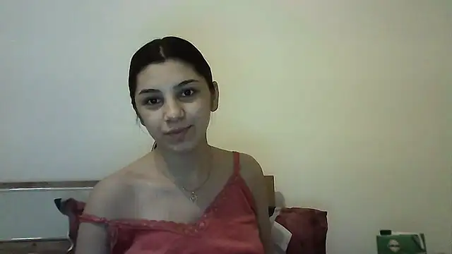 Snapshot of Ahotkittyxxx chatting on 10/25/25, 05:39 Ahotkittyxxx online show from 10/25/25, 05:39
