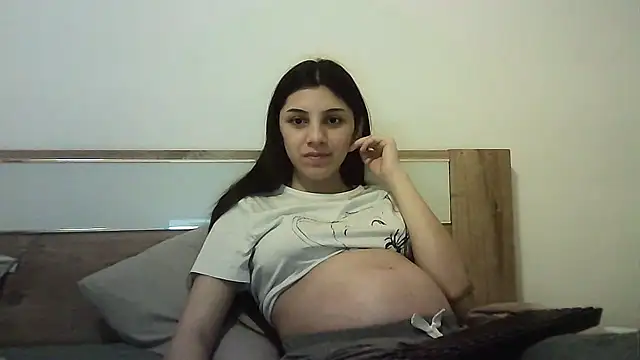 Snapshot of Ahotkittyxxx chatting on 11/05/25, 05:16 Ahotkittyxxx online show from 11/05/25, 05:16