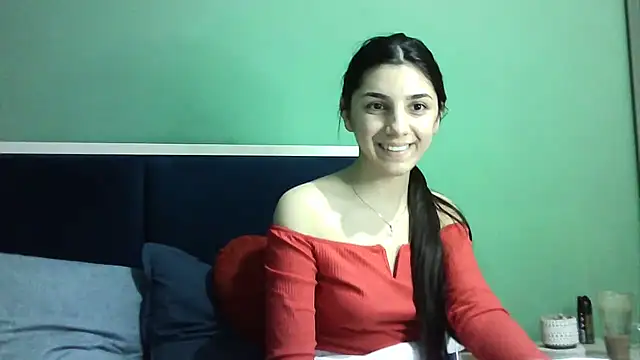 Snapshot of Ahotkittyxxx chatting on 01/11/25, 04:25 Ahotkittyxxx online show from 01/11/25, 04:25