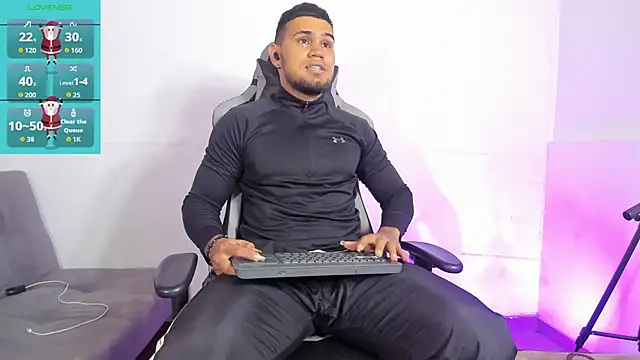 Aaron Hunter  online show from 12/21/25, 03:52