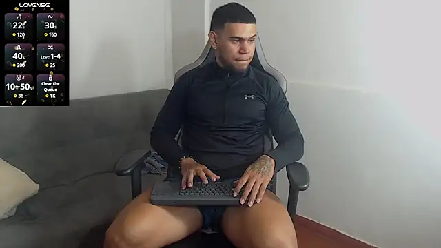 Aaron Hunter  online show from 10/10/25, 06:47